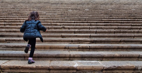 autoconcepto,  J.A. Marina, autoconocimiento, autoconciencia, autoevaluación, autoaceptación, automotivación, autonomía,  educación emocional,  bienestar,  capacidades,  competencias, frustración, angustia, Rita Pierson,  conexión, coaching, factor emprendedor, pnl,  error = aprendizaje, expectativas, filtro, modelo, flexibilidad, pensamiento divergente y creativo, aceptación personal, elogio, estilo de disciplina, límites, valores personales, directrices, objetivos , crecimiento interior,  aproximaciones sucesivas, feedback,  notas, calificaciones, inteligencias múltiples de H. Gardner, esfuerzo,  comparación intrapersonal, delegar,  responsabilidad,  perseverancia