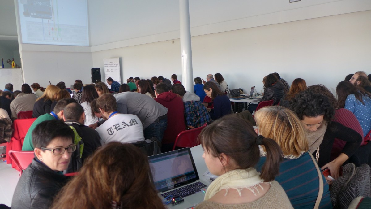 Taller Robótica educativa: ARDUINO EN DOS HORAS Primeras prácticas sencillas para llevar al aula_2