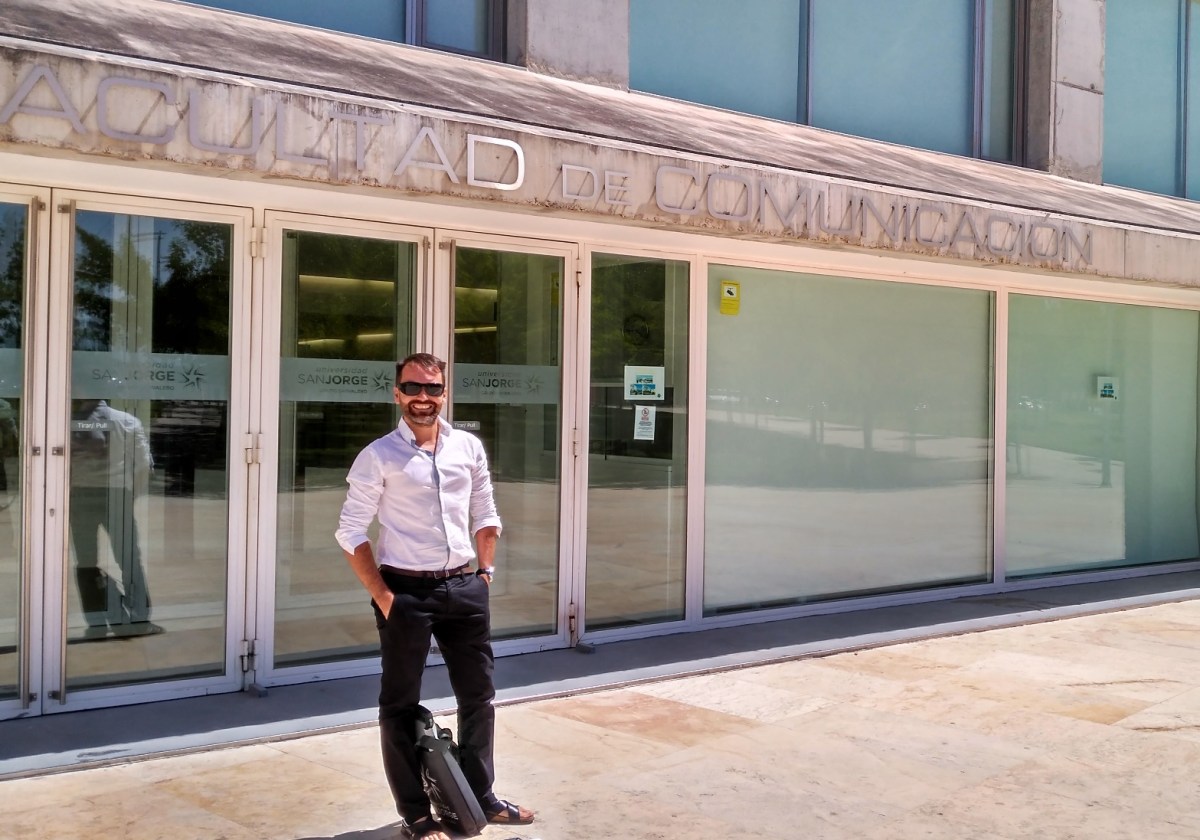 V Jornadas de Innovación Docente en la Universidad San Jorge: La innovación educativa y su impacto en el aprendizaje del discente y del docente #EduinnovaUSJ16.